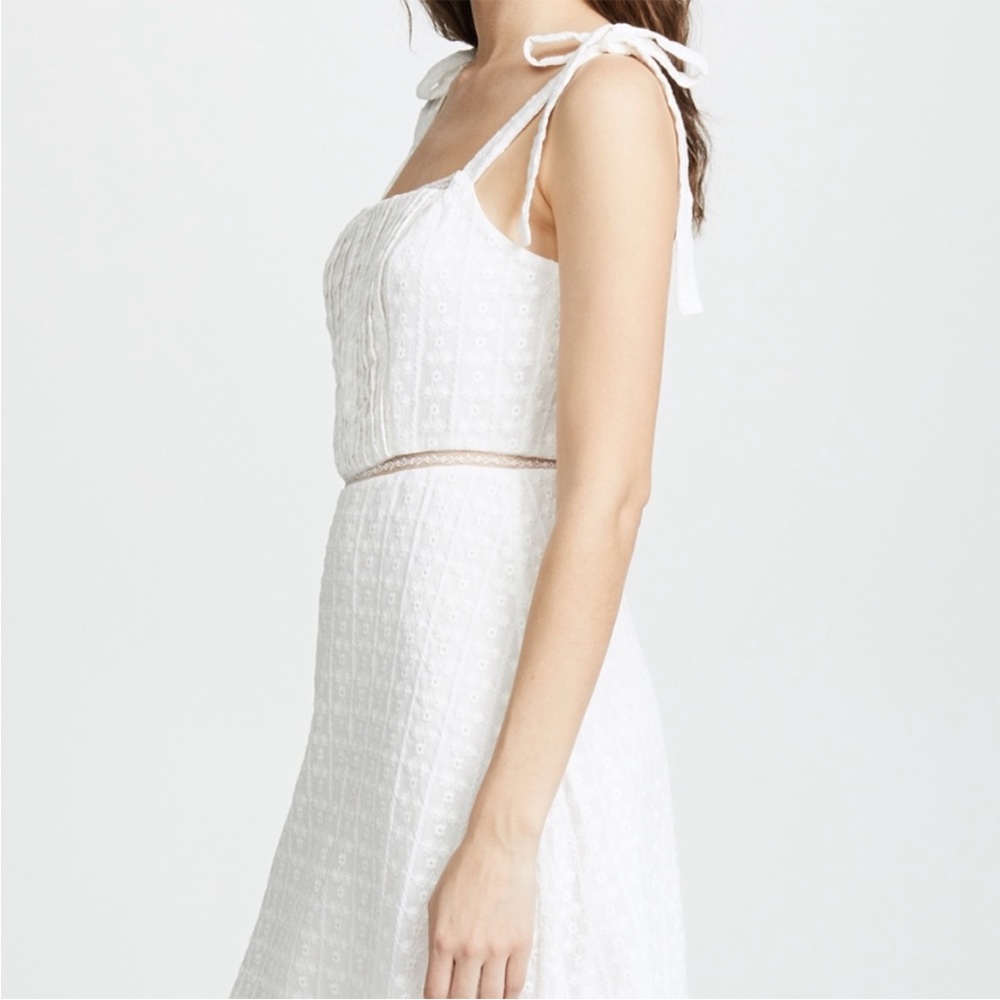 Dress - Picture 4 of 8